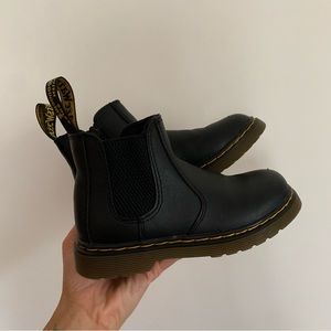 Dr Martens Chelsea boots